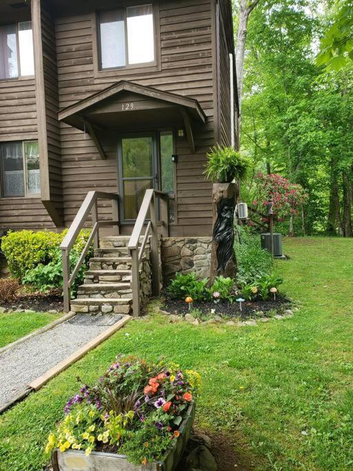 J.Creek Retreat, Creekside Townhouse +1 Car Garage Villa Maggie Valley Eksteriør bilde